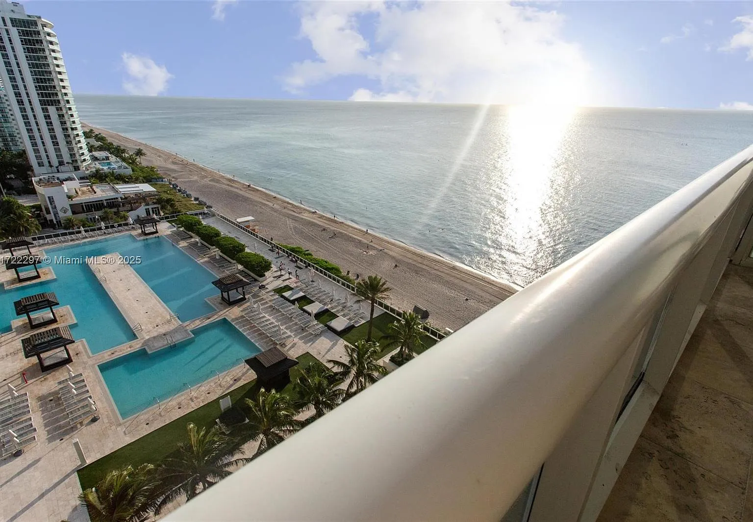 Beach Club Two Condo — Photo 2