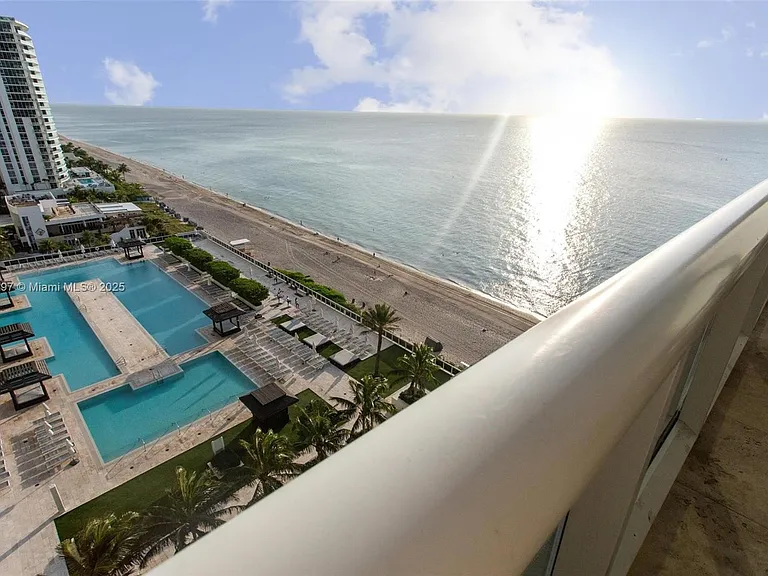 1830 S Ocean Dr #1712 — Photo 2