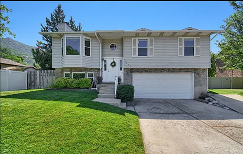 5658 S Village Way Photo 1 5658 S Village Way Photo 1