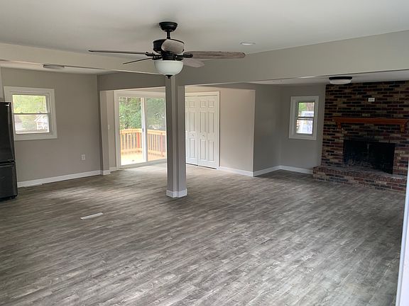 4th image of 2335 Maplewood Dr