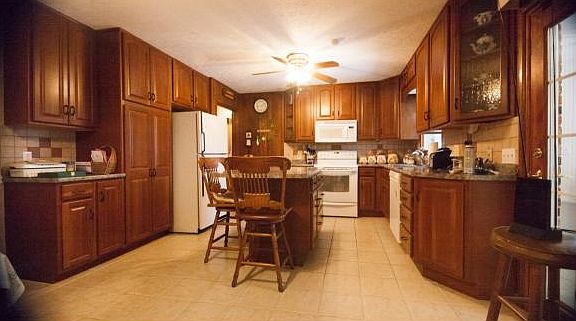 5th image of 5167 Waterford Dr