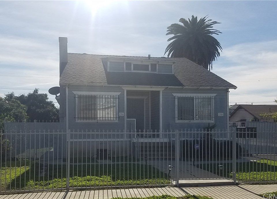 1st image of 1304 W 87th St