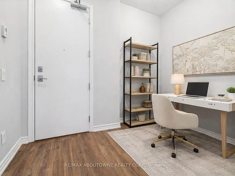 40 Esplanade Ln #102 — Photo 3