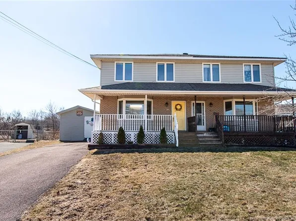 34 Rennick Rd, Moncton, NB E1G 2G8