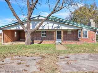 21703 Smokey Ln, Howe, OK 74940