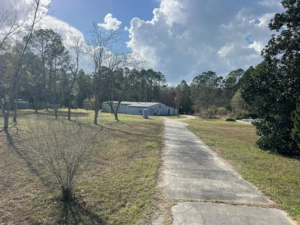 123 Westover Dr, Adel, GA 31620