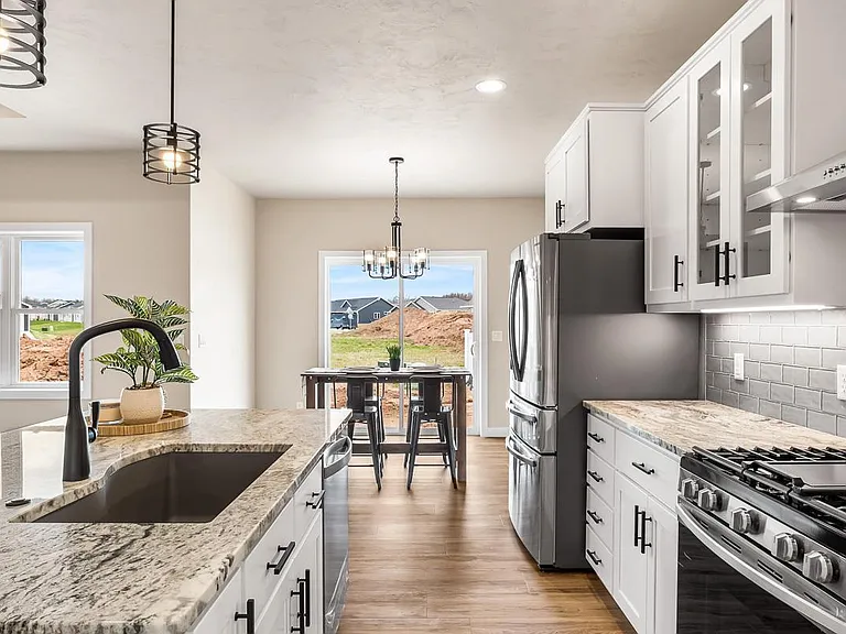 N8739 Connor Cir — Photo 14