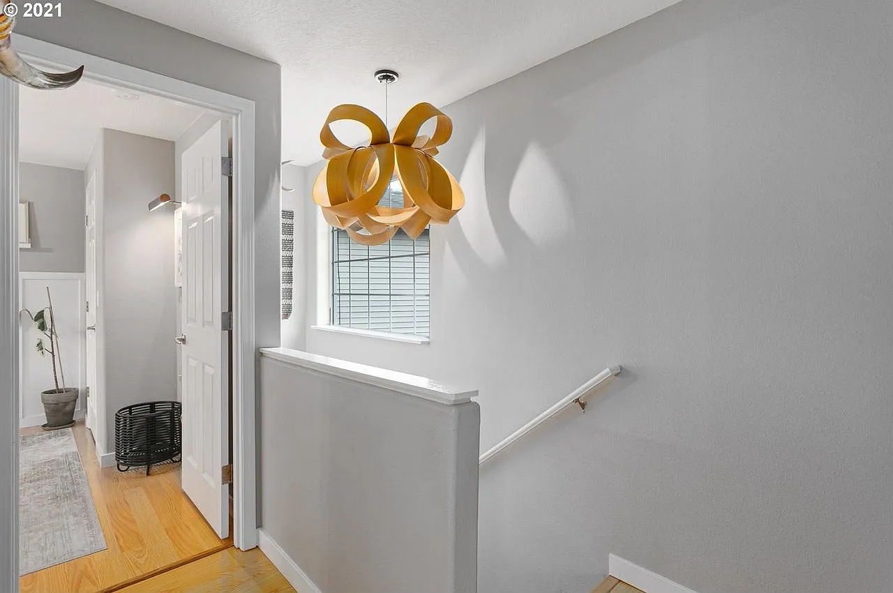 3 bed, 2.5 bath, 1200 sqft, $2,950 — Photo 4