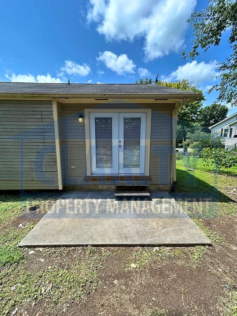 330-342 TN Nursery Rd — Photo 3