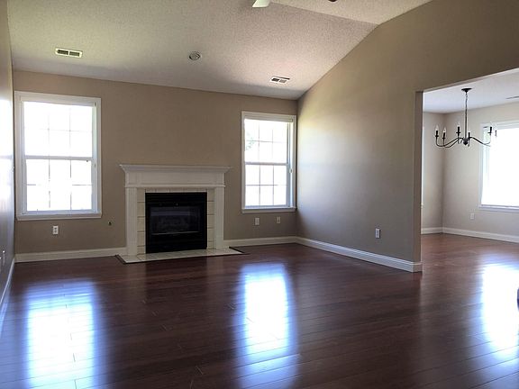 3rd image of 703 Ames Dr