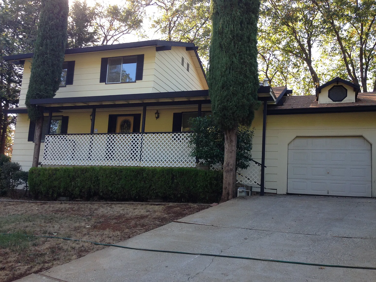 5819 Golden Oaks Rd photo 1