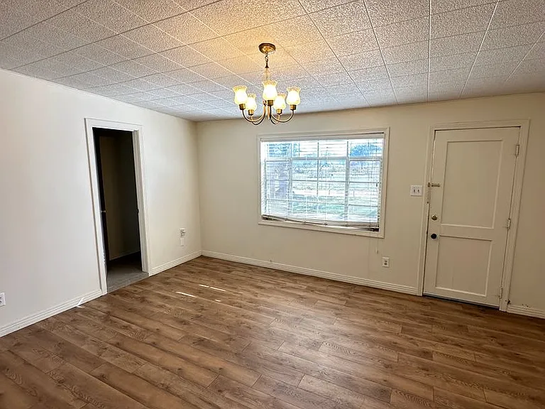 3207 Grape Creek Rd — Photo 21