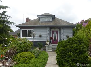 1311 8th St, Anacortes, WA 98221