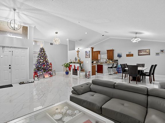 5th image of 12623 SW 8th Court