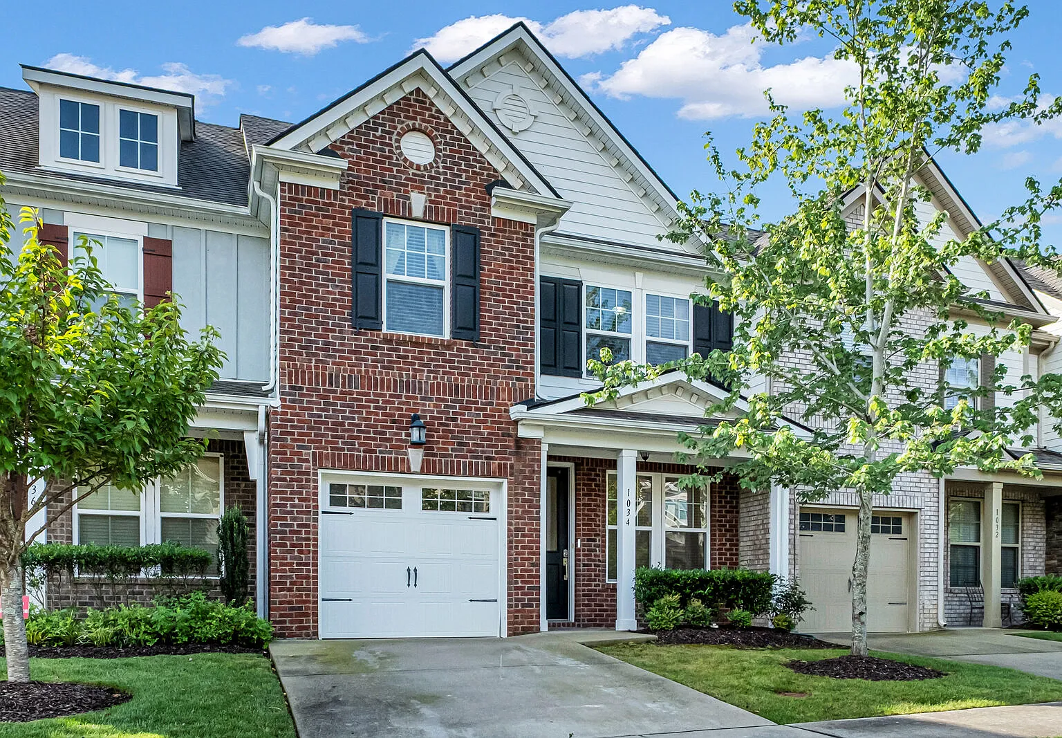 3 bed, 2.5 bath, 1679 sqft, $2,250 — Photo 1