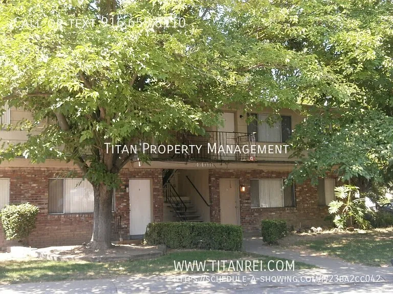 4400 Greenholme Dr #D — Photo 1