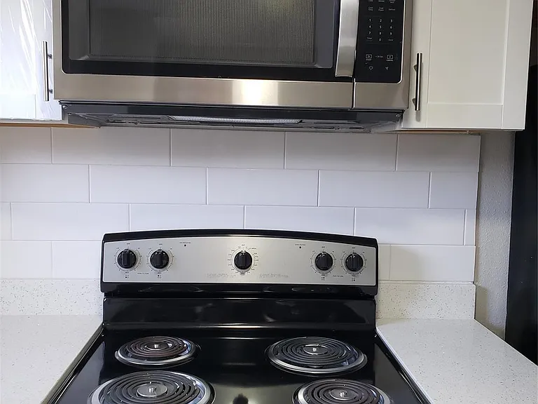 11710 Southlake Dr #29 — Photo 8