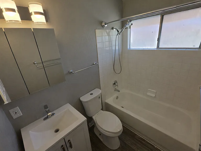 Arden Fair Apartments — Photo 35
