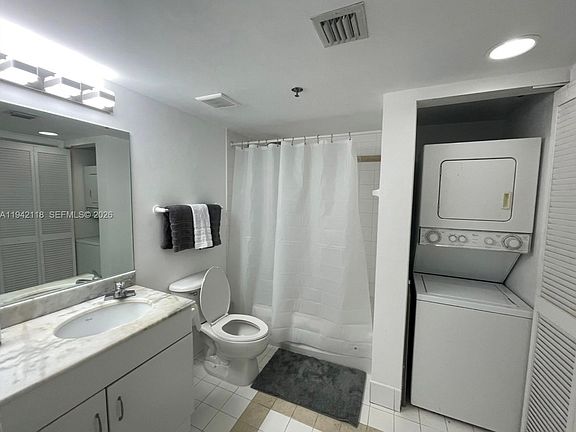 5th image of 1200 Brickell Bay Dr #31004