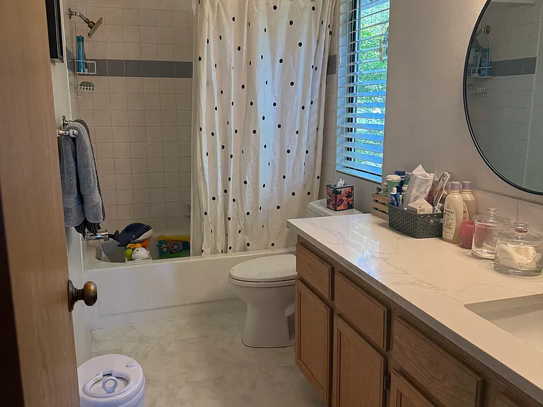 Updated Full Bathroom Upstairs