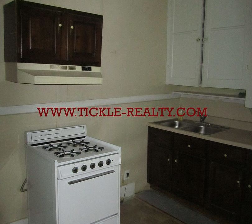1st image of 518 Goodman St S APT A