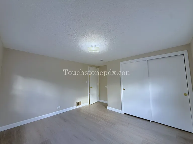 18101 SE Arista Dr — Photo 18