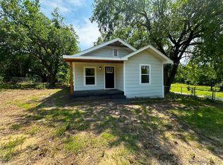 11830 Country Club Rd, Henryetta, OK 74437