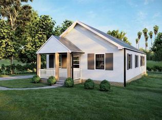 209 Lee St, Pickens, SC 29671