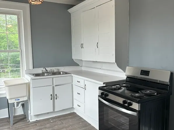 50 Gates Ave #3A, Schuylerville, NY 12871