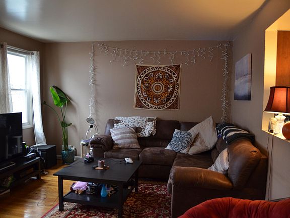 5th image of 11 Piermont Ave