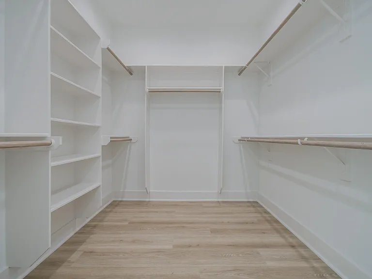 4425 Providence St — Photo 35