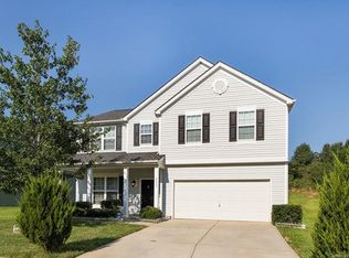 6403 Springbeauty Dr, Charlotte, NC 28227