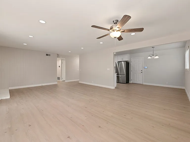 1529 Elmar Way — Photo 7