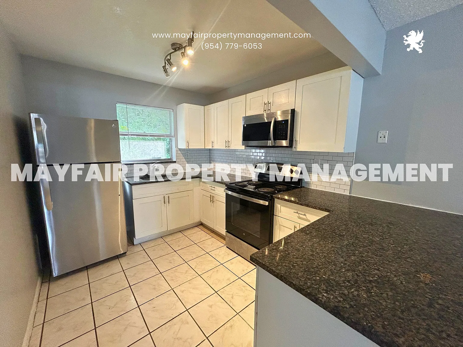 1440 NW 22nd St — Photo 2