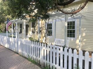 305 N Oregon St, Jacksonville, OR