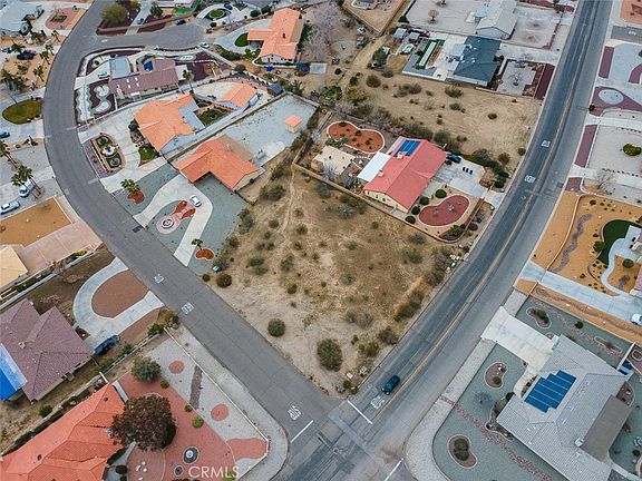 4th image of 16499 Kamana Rd