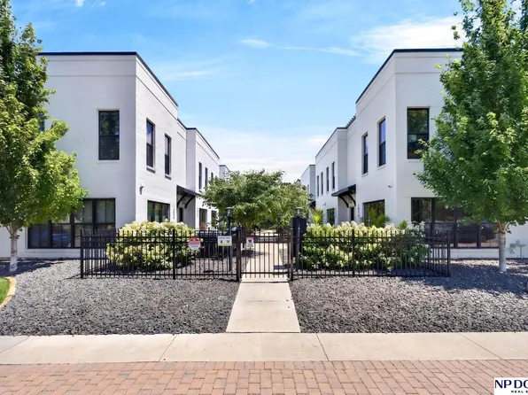 1011 Park Ave, Omaha, NE 68105