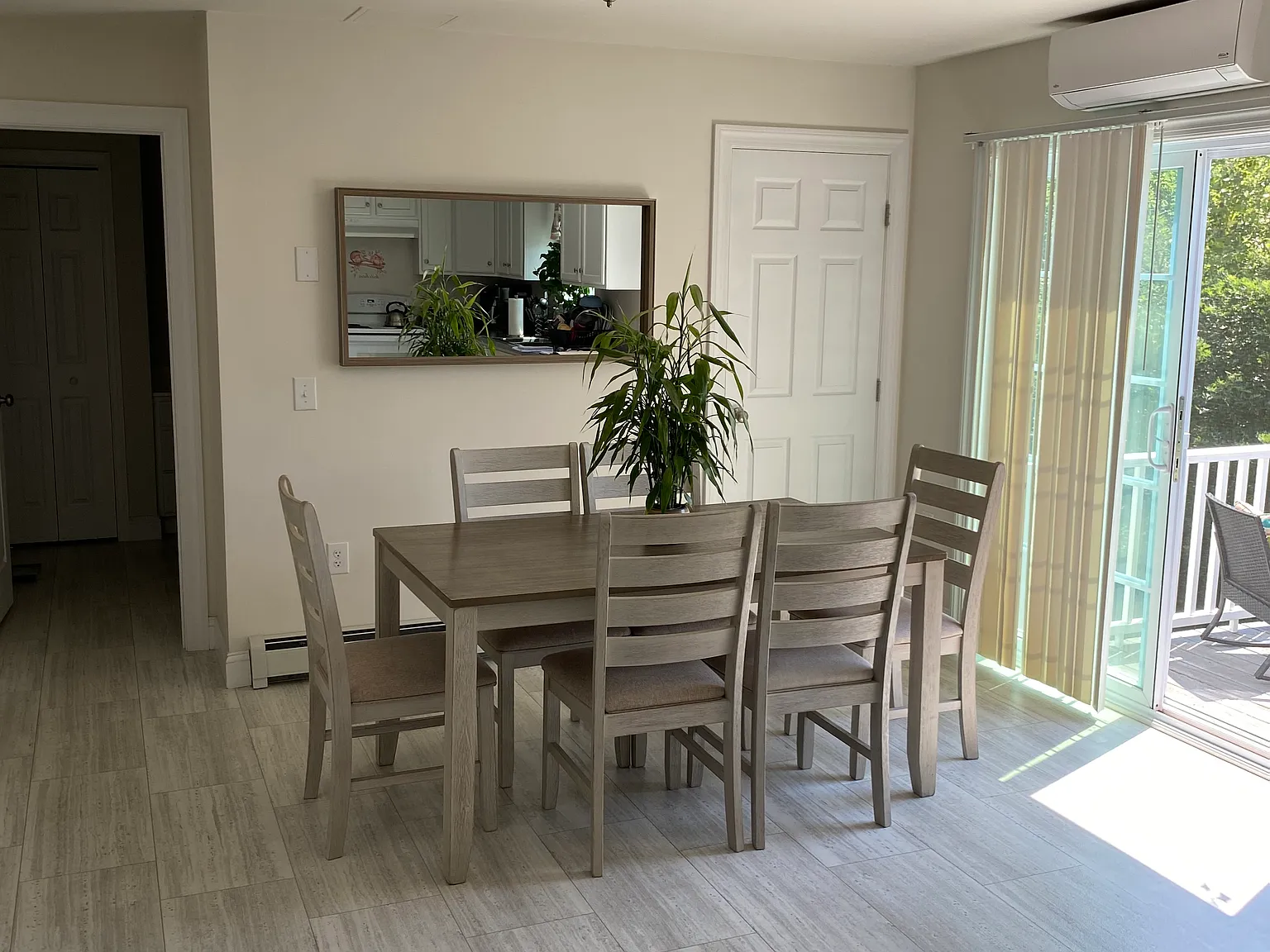 3 bed, 1260 sqft, $3,500 — Photo 4