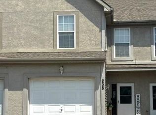 238 N 5th Ter, Louisburg, KS 66053