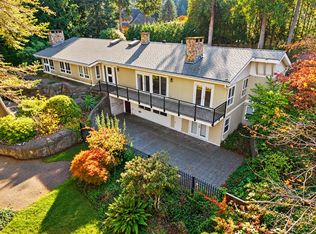 13284 Crescent Rd, Surrey, BC V4P 1K4