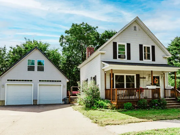 17 5th Street, Old Town, ME 04468