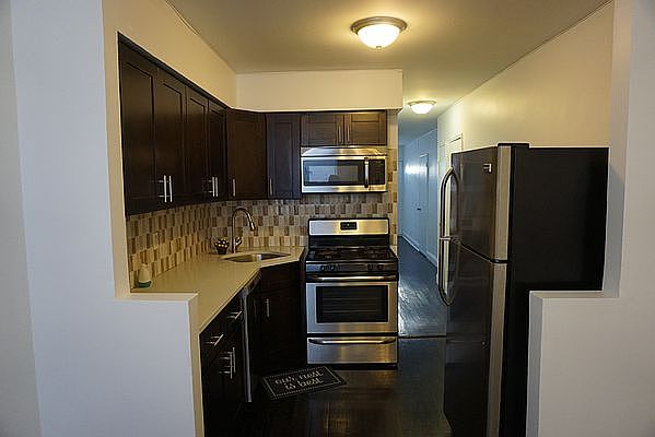 1st image of 10406 Avenue L #1