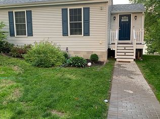 48 W Shore Dr, Exeter, RI 02822