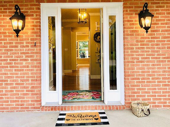 5th image of 12144 Brookstone Dr
