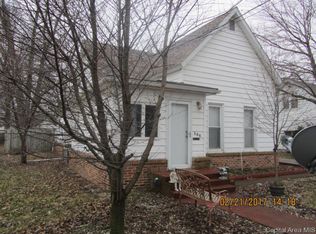 366 W State St, Waverly, IL 62692