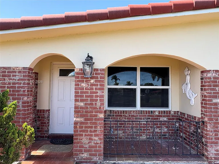 1221 NW 44th St — Photo 36