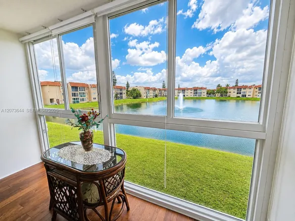 2801 N Pine Island Rd APT 208, Sunrise, FL 33322