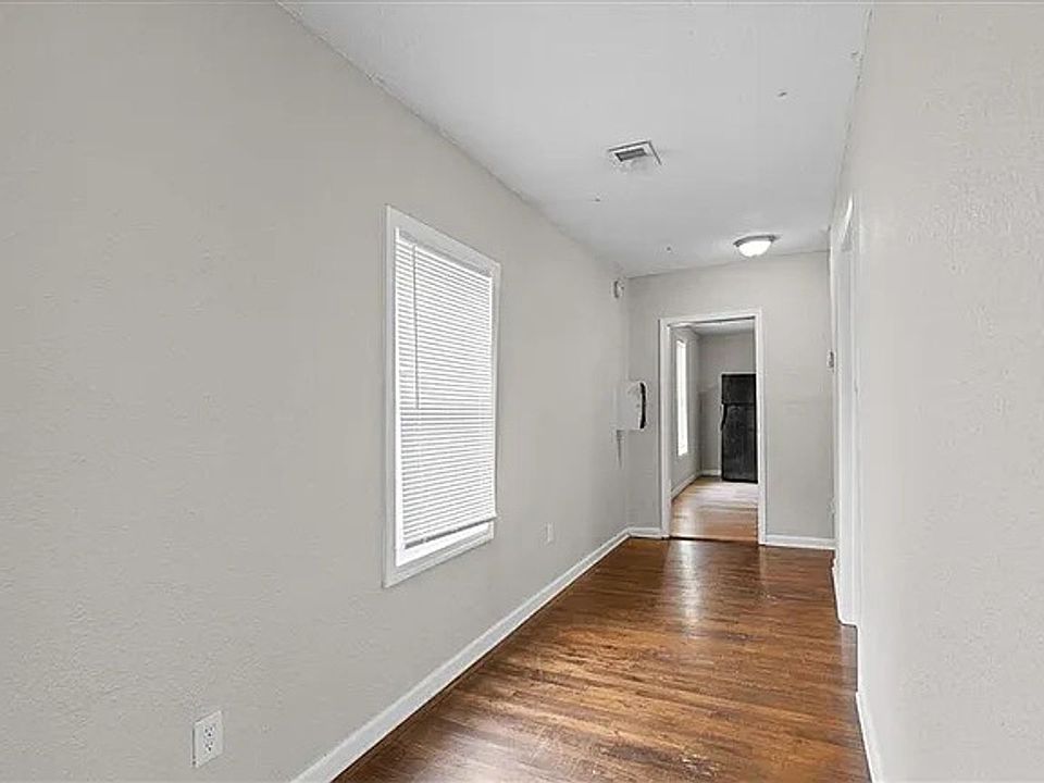 1st image of 1646 Bennington Ave