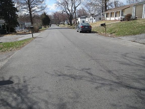 4th image of 9822 Balboa Dr
