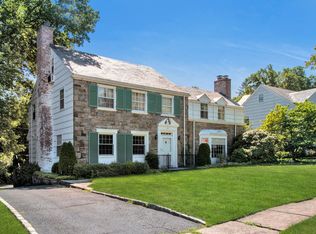 31 Greenview Way, Montclair, NJ 07043